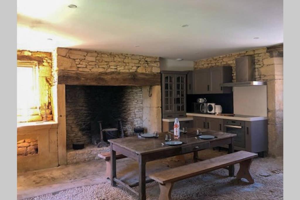 Chez Renou Et Prosperou Maison Typique Du Sarladait Saint-Genies Exterior foto